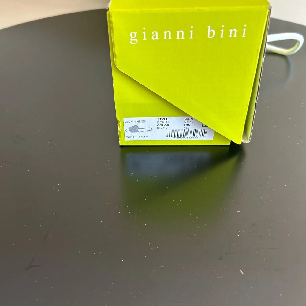 Gianni Bini black rhinestone slides 10